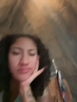 LatinaLoka online show from April 8, 2026, 10:55 pm