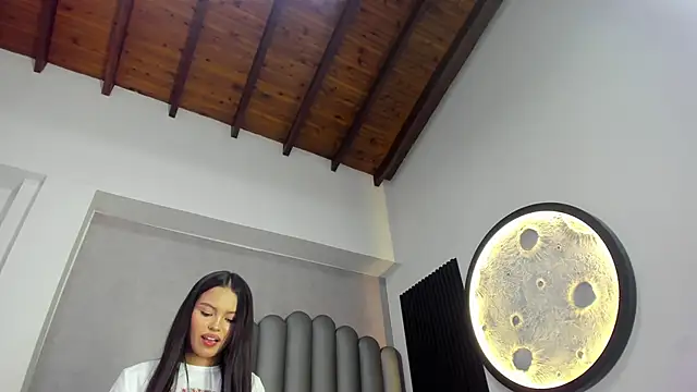 camilagrey  online show from March 30, 2026, 8:21 pm