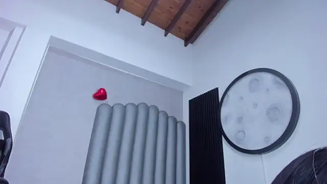 camilagrey  online show from April 8, 2026, 7:48 pm