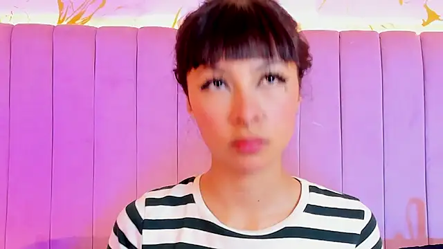 CherrySweetl online show from April 15, 2026, 12:21 pm