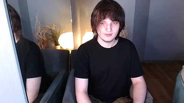 Snapshot of delalex chatting on May 13, 2026, 10:28 pm delalex online show from May 13, 2026, 10:28 pm