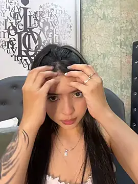 LolliePopsXXX online show from May 26, 2026, 1:09 pm