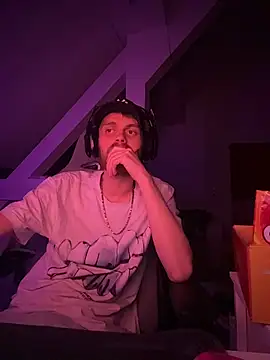 nomercy0807 online show from April 7, 2026, 10:33 pm