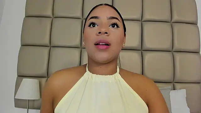 lilly williamss online show from June 1, 2026, 3:29 am