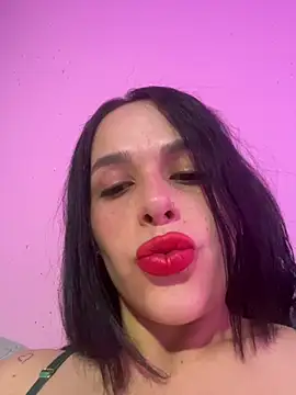 leila moretti online show from April 14, 2026, 6:46 pm