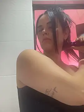 leila moretti online show from April 13, 2026, 7:29 pm