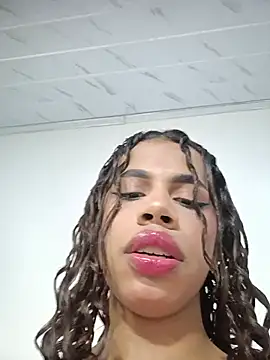 Snapshot of Dirty_Salome2 chatting on May 28, 2026, 3:36 am Dirty Salome2 online show from May 28, 2026, 3:36 am