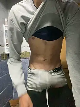 Achrafsad9i online show from April 8, 2026, 1:51 am