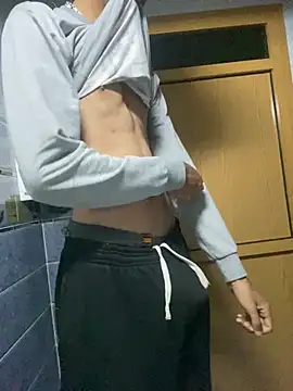 Achrafsad9i online show from April 6, 2026, 6:25 am