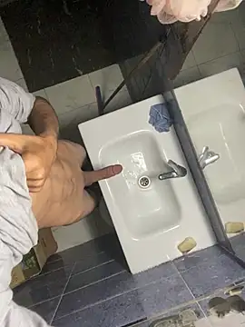 Achrafsad9i online show from April 13, 2026, 8:07 am