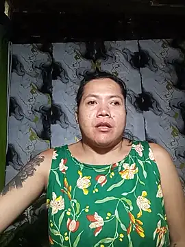 Exoticcashly online show from May 17, 2026, 10:32 pm