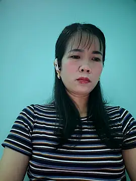 Snapshot of Geelio-playsx24 chatting on April 18, 2026, 10:32 pm Geelio-playsx24 online show from April 18, 2026, 10:32 pm