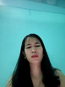 Snapshot of Geelio-playsx24 chatting on May 12, 2026, 2:56 pm Geelio-playsx24 online show from May 12, 2026, 2:56 pm