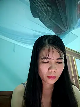 Snapshot of Geelio-playsx24 chatting on May 2, 2026, 1:44 am Geelio-playsx24 online show from May 2, 2026, 1:44 am