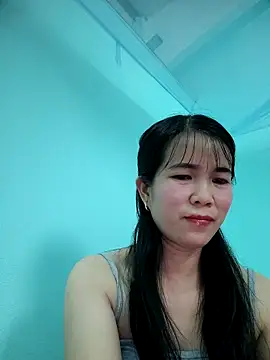 Snapshot of Geelio-playsx24 chatting on May 4, 2026, 5:11 am Geelio-playsx24 online show from May 4, 2026, 5:11 am