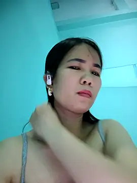 Snapshot of Geelio-playsx24 chatting on May 3, 2026, 3:26 pm Geelio-playsx24 online show from May 3, 2026, 3:26 pm