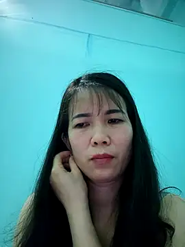 Snapshot of Geelio-playsx24 chatting on May 11, 2026, 2:45 pm Geelio-playsx24 online show from May 11, 2026, 2:45 pm