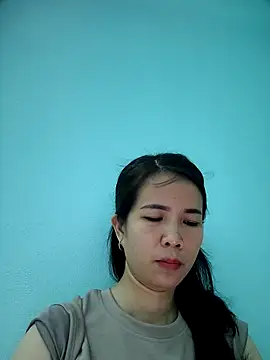 Snapshot of Geelio-playsx24 chatting on June 1, 2026, 1:55 pm Geelio-playsx24 online show from June 1, 2026, 1:55 pm