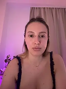 Snapshot of EvaRyen_ chatting on March 29, 2026, 3:24 pm EvaRyen online show from March 29, 2026, 3:24 pm