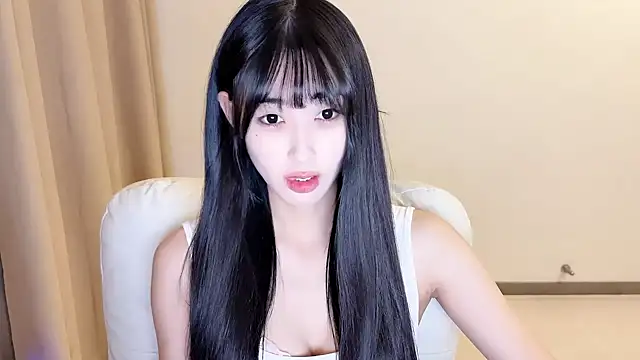 Snapshot of xiaooyee chatting on April 23, 2026, 9:49 pm xiaooyee online show from April 23, 2026, 9:49 pm