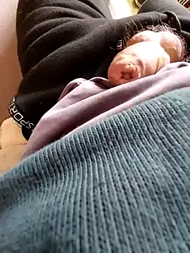 andras3459 online show from March 27, 2026, 8:48 am