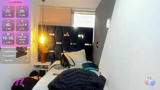 Abril Fox   online show from April 8, 2026, 9:27 pm