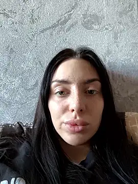 MishellKins online show from March 29, 2026, 1:02 pm