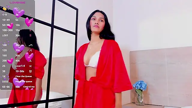 isabellathomass online show from March 28, 2026, 2:40 pm