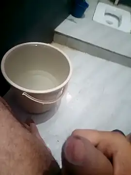 desilund0230 online show from March 23, 2026, 6:24 am