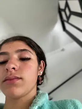 Snapshot of LINDA_EF chatting on May 21, 2026, 12:35 pm LINDA EF online show from May 21, 2026, 12:35 pm