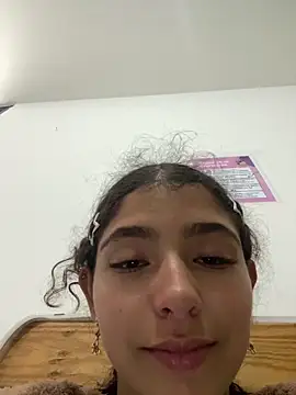 Snapshot of LINDA_EF chatting on May 13, 2026, 12:56 pm LINDA EF online show from May 13, 2026, 12:56 pm