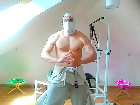 NinjaLaser online show from April 10, 2026, 11:28 am