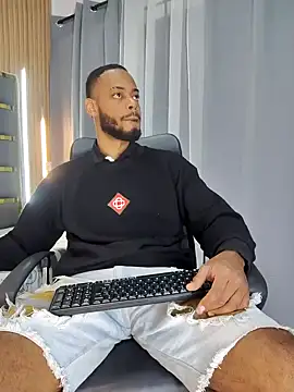 Snapshot of Oliver_bigblack_cock chatting on March 30, 2026, 5:58 pm Oliver bigblack cock online show from March 30, 2026, 5:58 pm