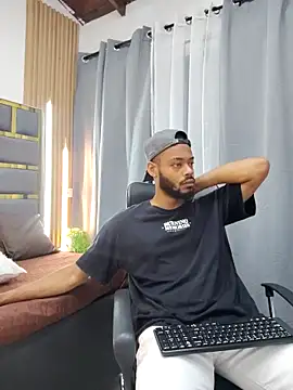 Snapshot of Oliver_bigblack_cock chatting on April 6, 2026, 6:20 pm Oliver bigblack cock online show from April 6, 2026, 6:20 pm