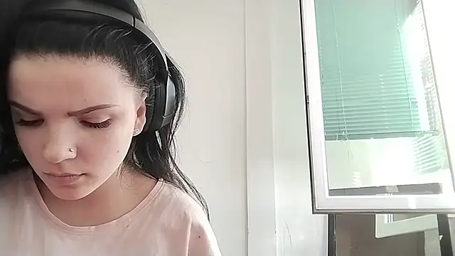 Kateqte online show from April 1, 2026, 1:41 pm