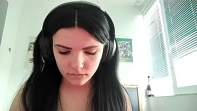 Kateqte online show from March 26, 2026, 1:09 pm