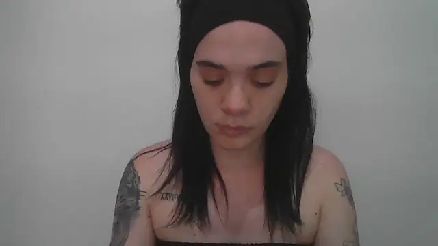 anastasia-evans online show from April 8, 2026, 5:25 pm