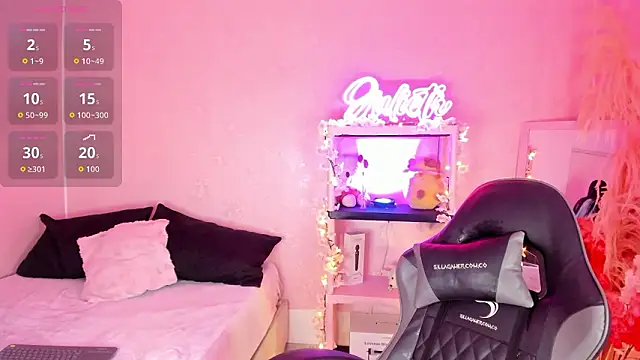 Snapshot of Julieth_Caandy chatting on March 27, 2026, 11:44 am Julieth Caandy online show from March 27, 2026, 11:44 am