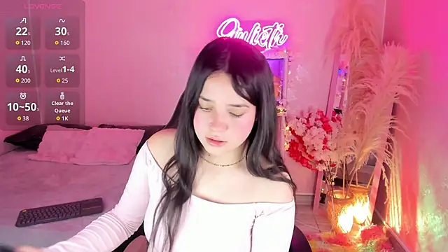 Snapshot of Julieth_Caandy chatting on April 6, 2026, 1:12 pm Julieth Caandy online show from April 6, 2026, 1:12 pm