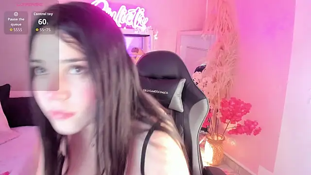 Snapshot of Julieth_Caandy chatting on March 26, 2026, 11:41 am Julieth Caandy online show from March 26, 2026, 11:41 am