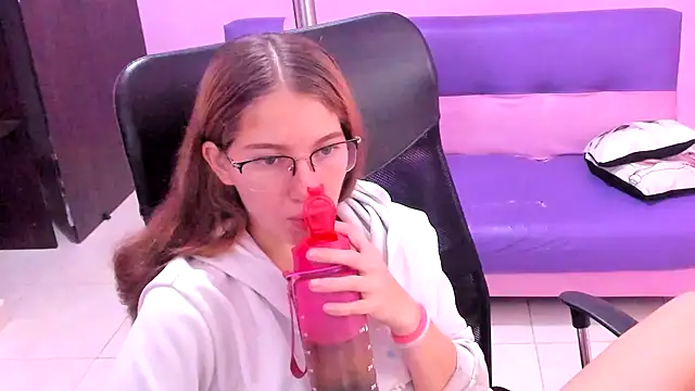 Snapshot of blondie_dity_squirt chatting on April 8, 2026, 11:55 am blondie dity squirt online show from April 8, 2026, 11:55 am