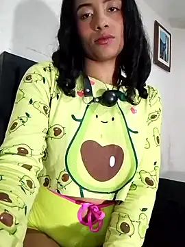 KattyBerryX online show from April 16, 2026, 6:41 pm