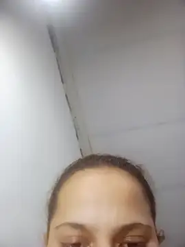 antonelared18 online show from April 11, 2026, 2:08 am