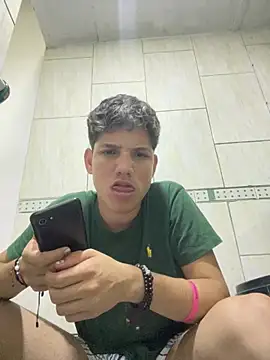 Theus26  online show from April 8, 2026, 8:54 pm