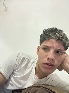 Theus26  online show from April 15, 2026, 12:38 am