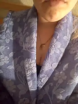 kitsuneniki online show from March 16, 2026, 10:23 pm