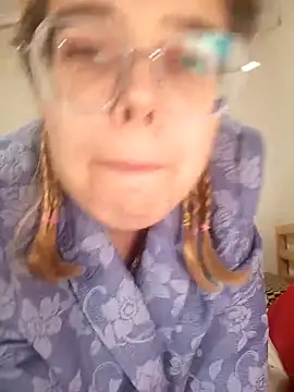 kitsuneniki online show from March 26, 2026, 5:55 pm