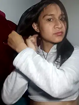 KarolaMendez online show from June 16, 2026, 12:21 am