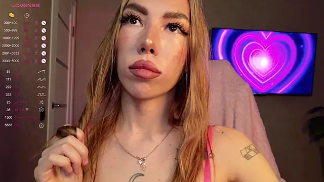 Snapshot of mary_brentt chatting on May 8, 2026, 3:38 pm mary brentt online show from May 8, 2026, 3:38 pm
