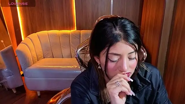 Lia queen tx online show from April 16, 2026, 3:07 am